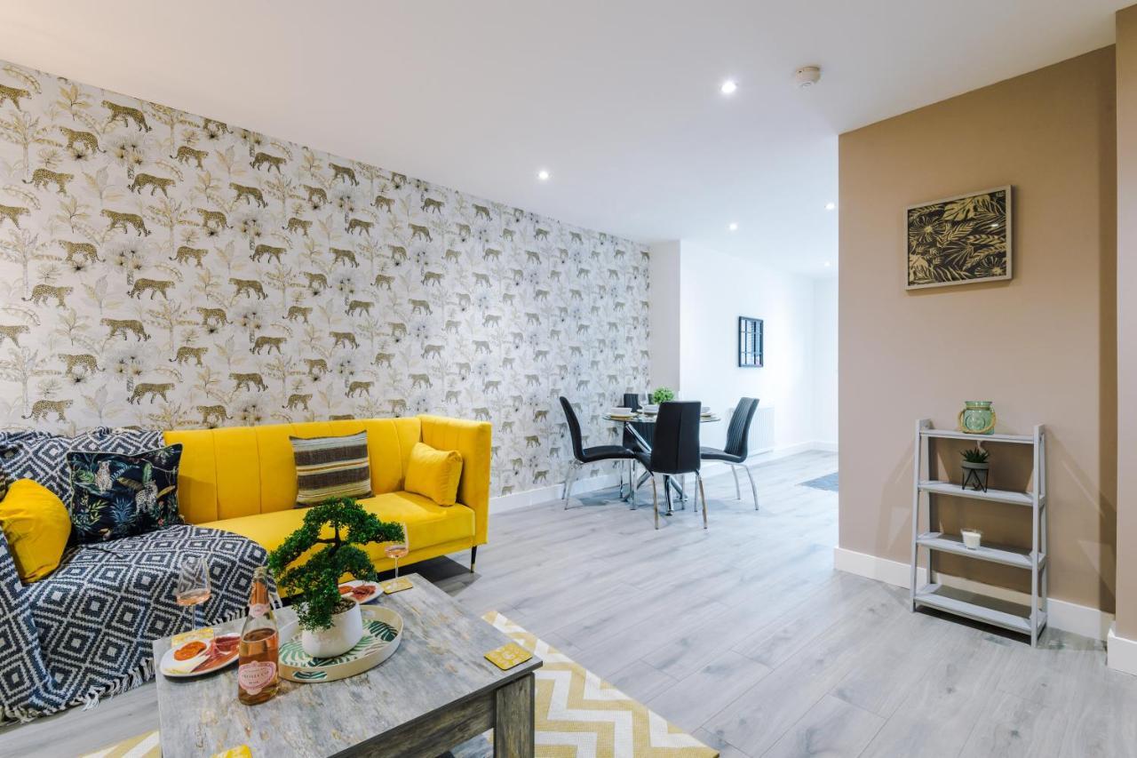Rest & Recharge At The Station Apartments Mánchester Exterior foto